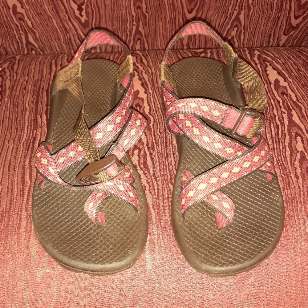 CHACO VIBRAM WOMEN'S SIZE W7